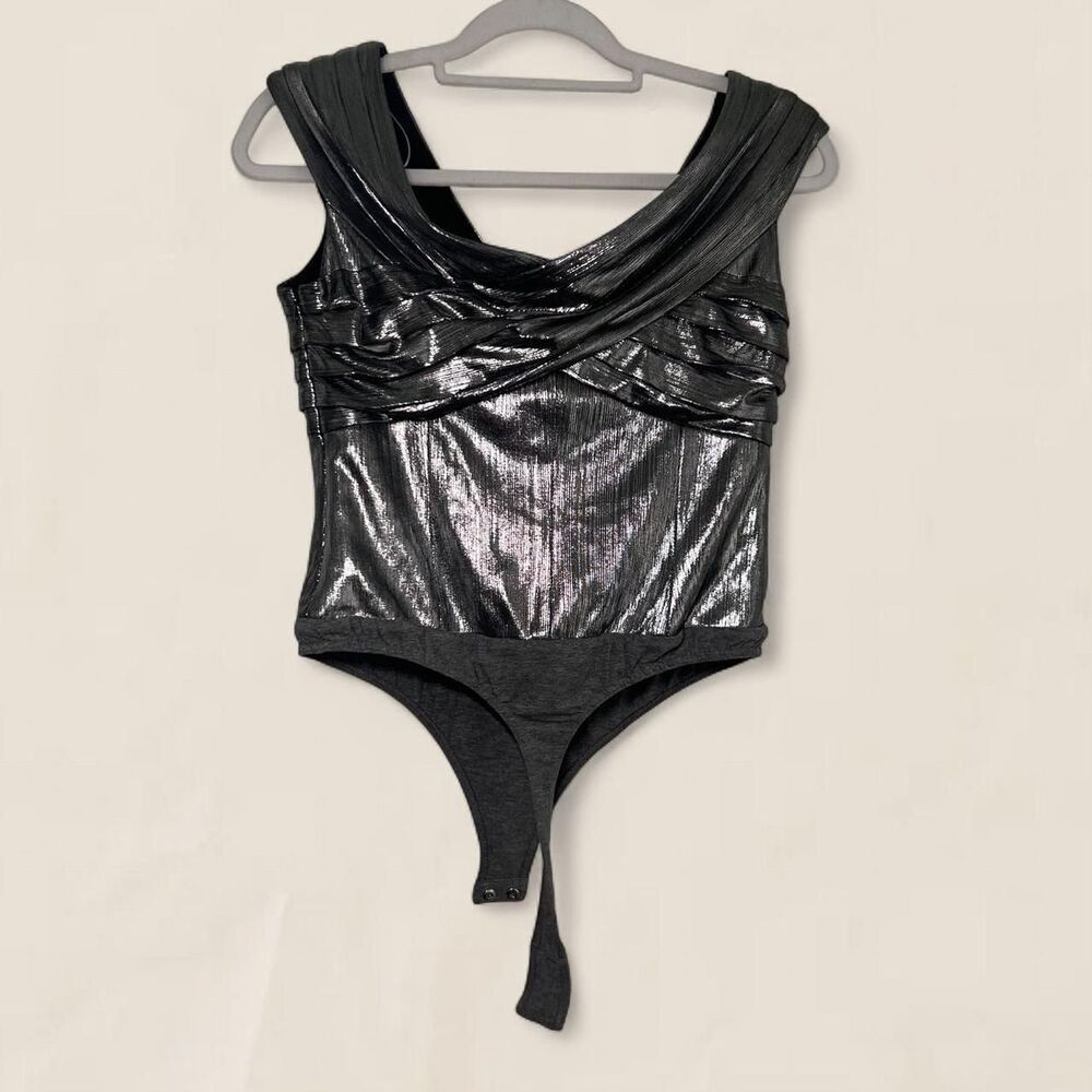 Retrofête Rowan Party Metallic Chrome Off Shoulder Bodysuit Medium - Picture 3 of 7